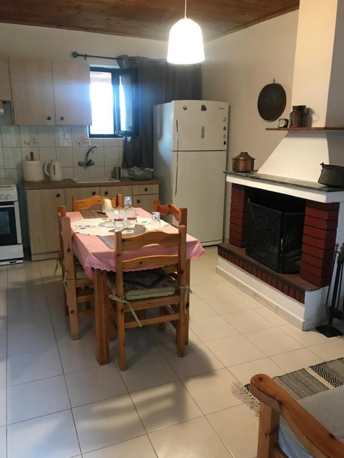 Gourgiana Apartments Ανδρίτσαινα Εξωτερικό φωτογραφία