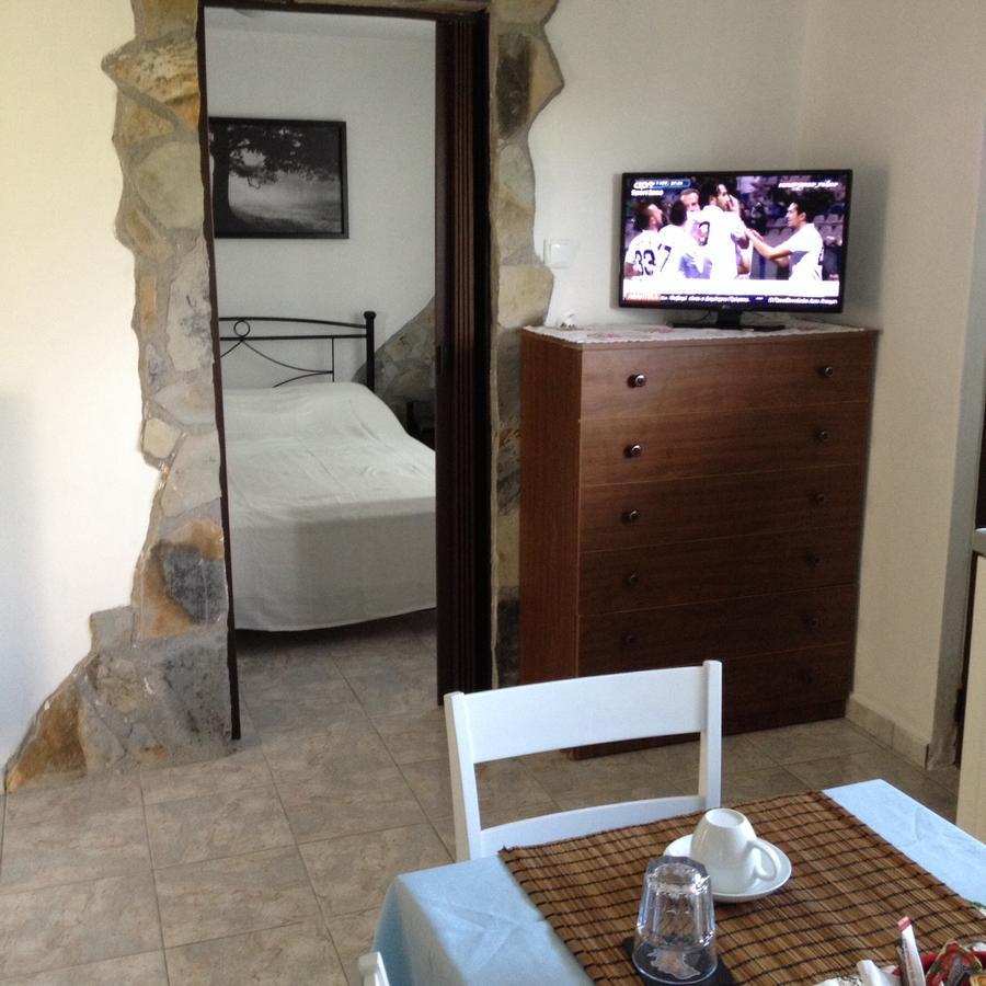 Gourgiana Apartments Ανδρίτσαινα Εξωτερικό φωτογραφία